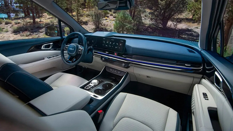 Представлен Kia Carnival 2026: объявлены цены на обновлённый минивэн, который пользуется всё большей популярностью